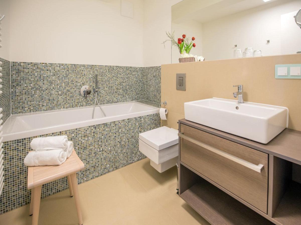 Duenenresidenz Prora - Ferienwohnung Mit Meerblick, 2 Schlafzimmern Und Balkon Np-304 Binz Esterno foto